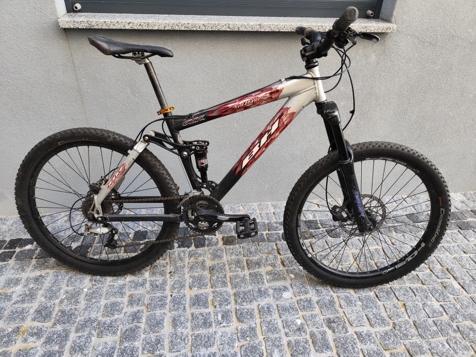 Bicicleta BH trail hunter