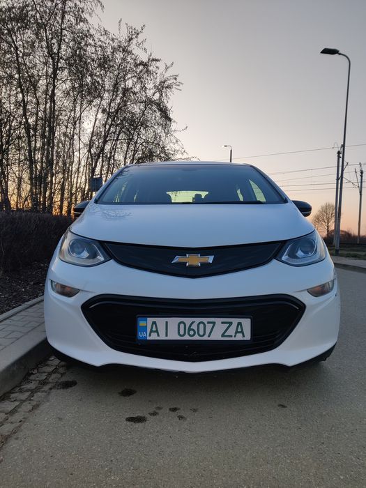 Chevrolet bolt 2017 рік