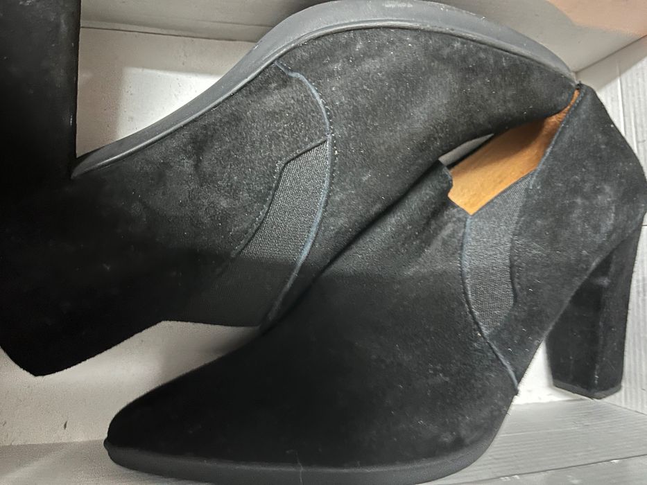 Botis novos de mulher