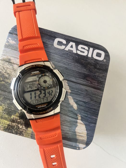 Годинник Casio Standard Digital AE-1000W-4AVEF