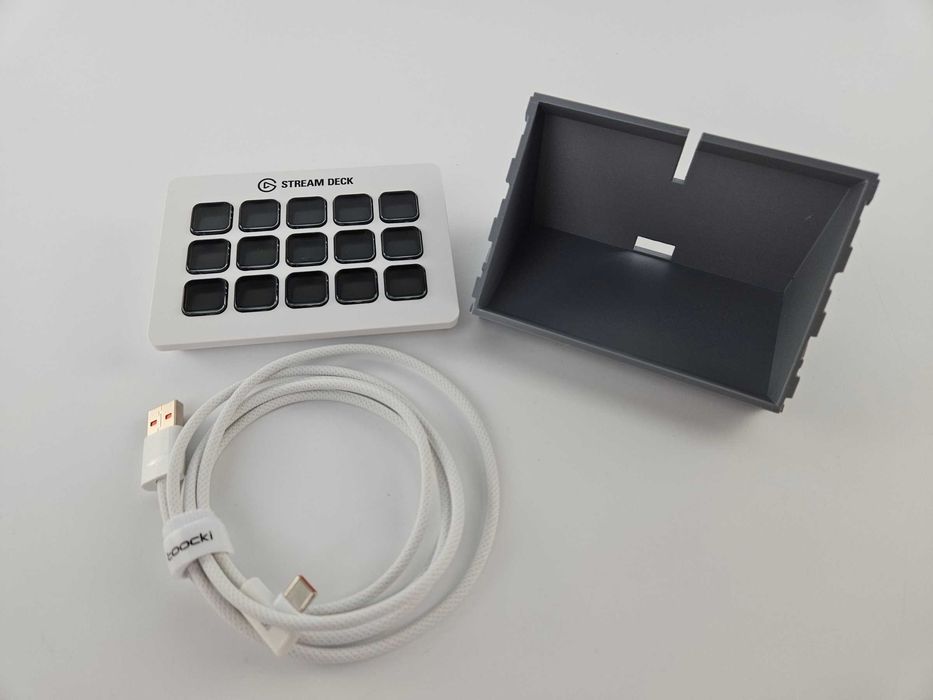 Контролер для стрімінгу Elgato Stream Deck MK.2 White