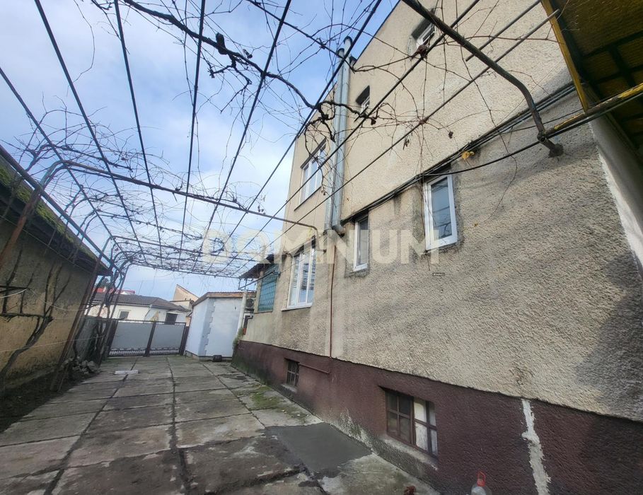 Оренда великого та просторого будинку у центрі м. Виноградів