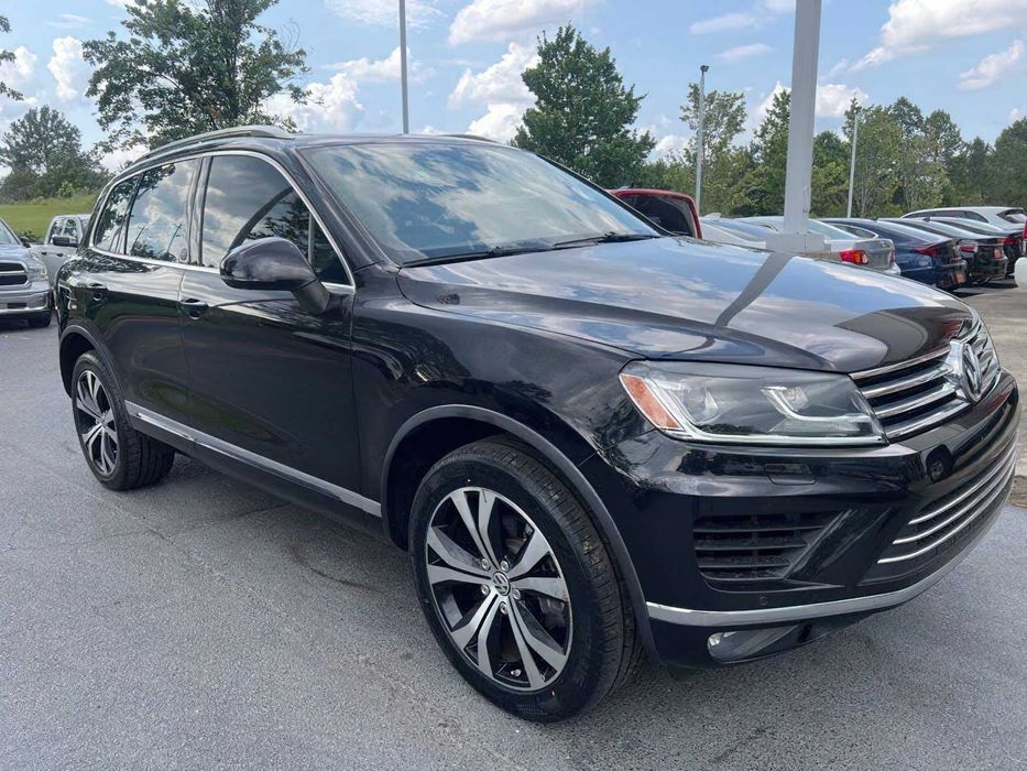 Volkswagen Touareg      2017