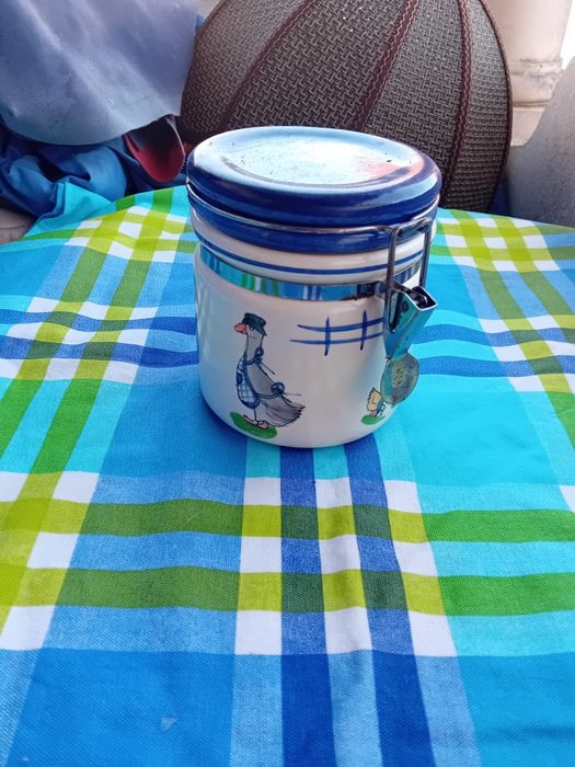 Conjunto de 4 Potes Antigos