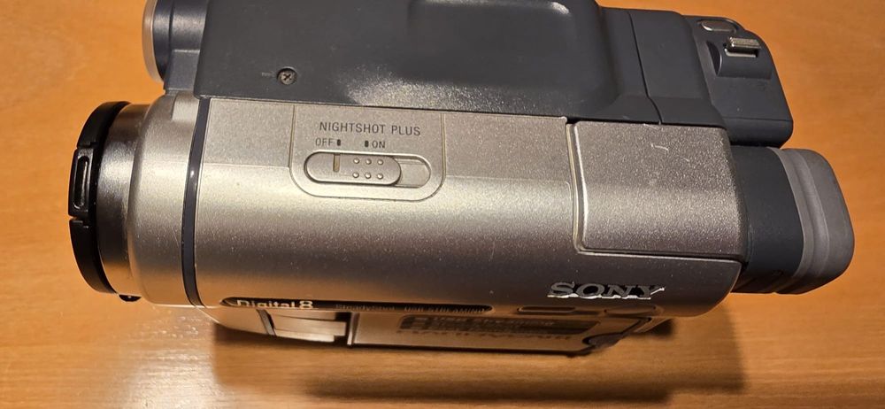 SONY DCR-TRV255E  Handycam Digital 8