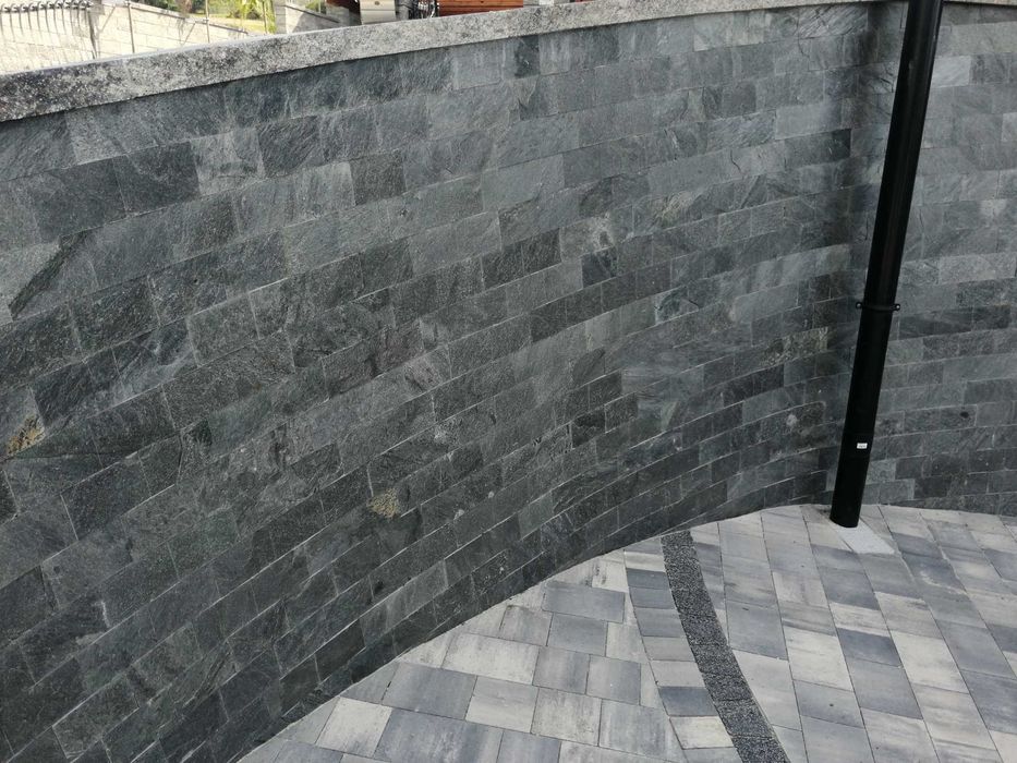 Płytki Łupek Silver Grey Kamień Naturalny 30x10 elewacja ogrodzenie