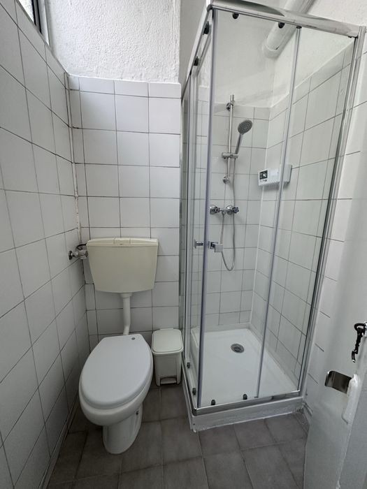 Quarto mobilado, individual, despesas incluidas, estudantes ou trabalhadores