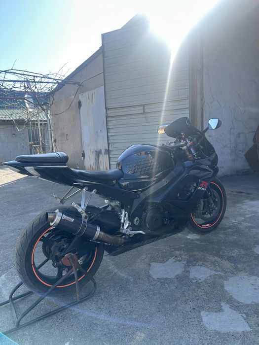suzuki gsxr 1000 k6