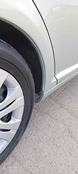 Тойота Авенсіс Т25