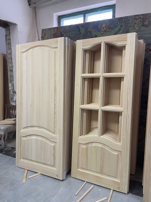 Двері масив сосни