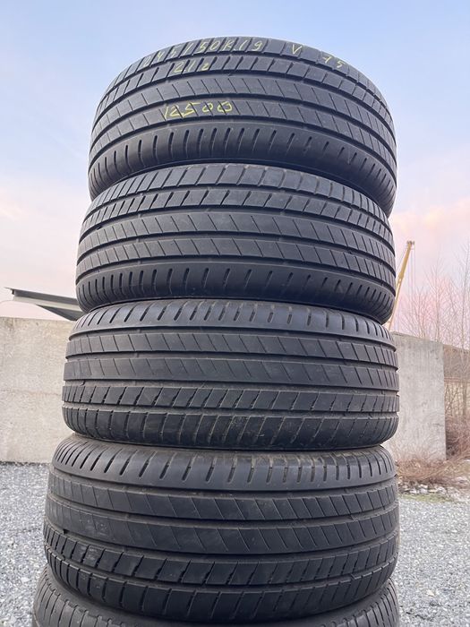 245/50R19 Bridgestone-4шт Лето 21год
