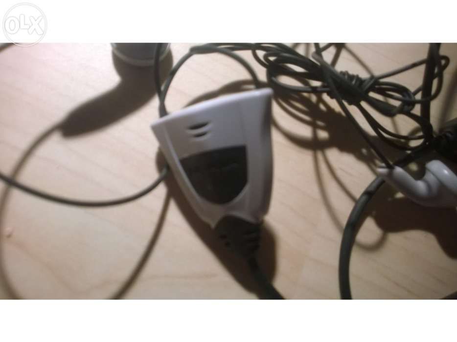 Auricular novo em excelente estado