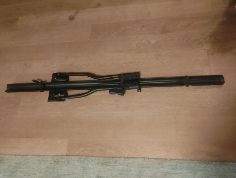 Cruz Race Dark bagażnik rowerowy