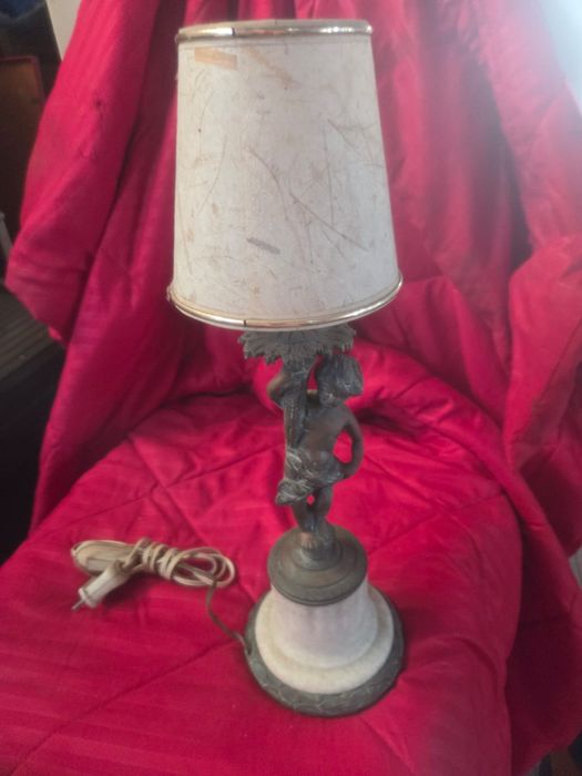 Candeeiro 55cm altura menino