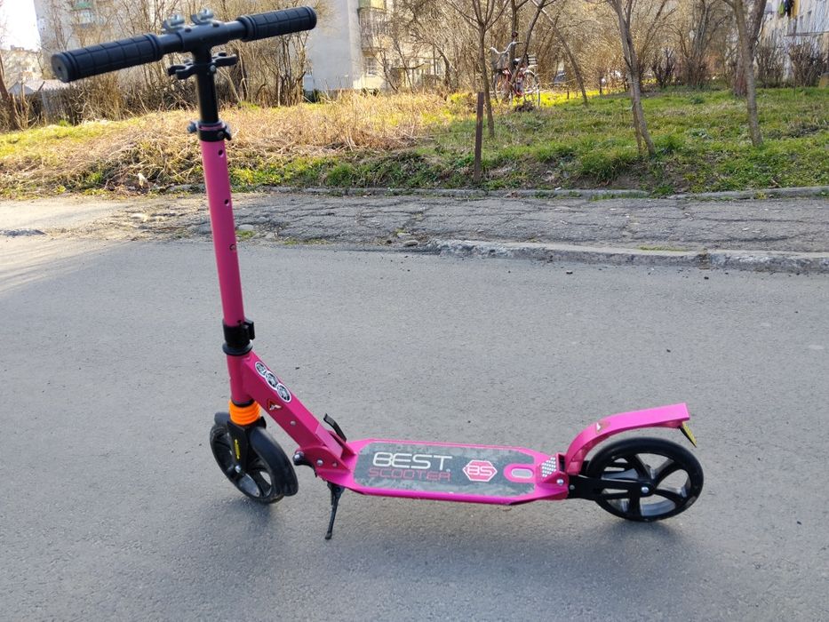 Підлітковий самокат.