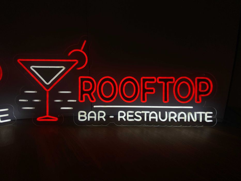 Letreiros em Neon LED Personalizados – Reclames Luminosos Sob Medida