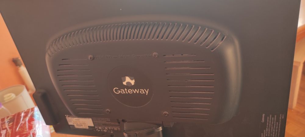 Monitor 19 cali Gateway LCD