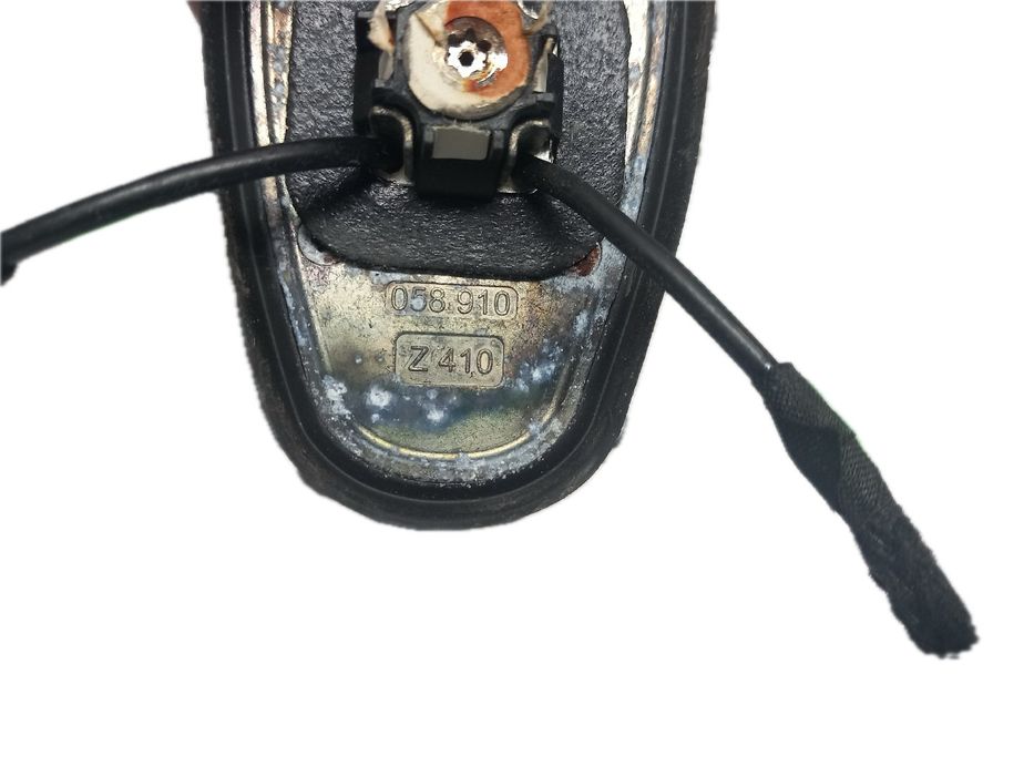 Base de antena MERCEDES-BENZ CLS (C219)