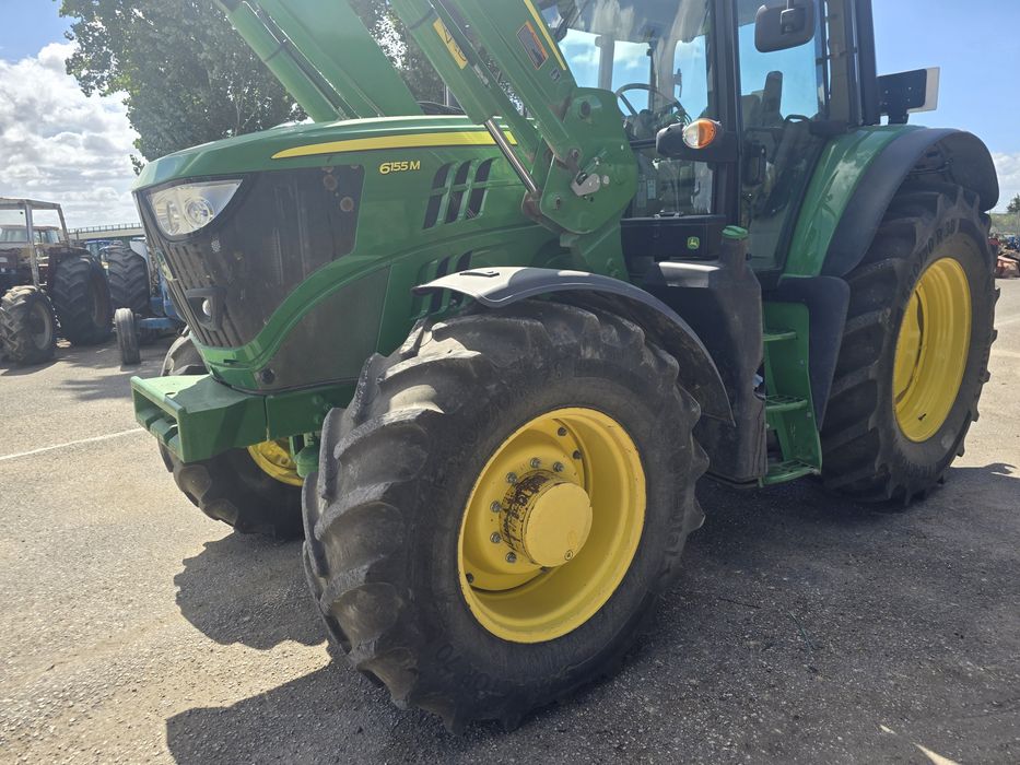 Trator John Deere 6155M - 2020 com carregador frontal