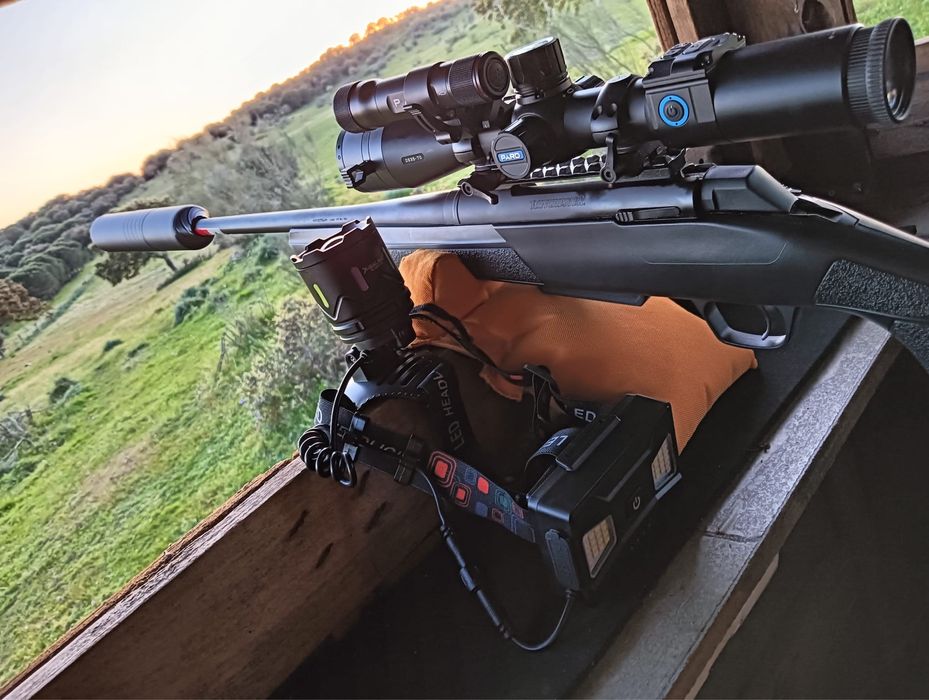 Lanterna para caça de cabeça mais potente do mercado