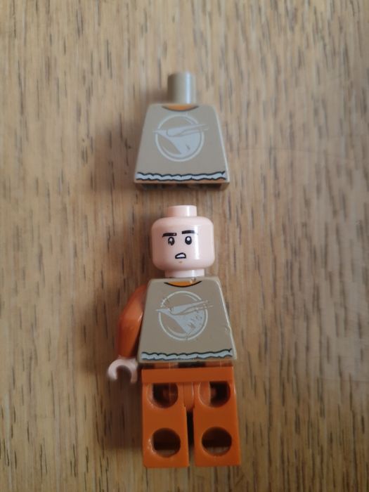 Figurka lego Ezra Bridger - Dark Tan Vest star wars