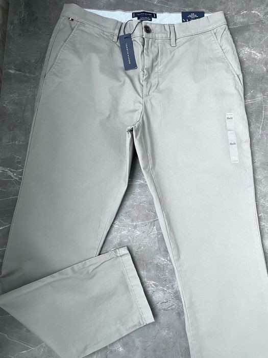 Класичні чоловічі штани чіноси Tommy Hilfiger (оригінал) 33W x 32L