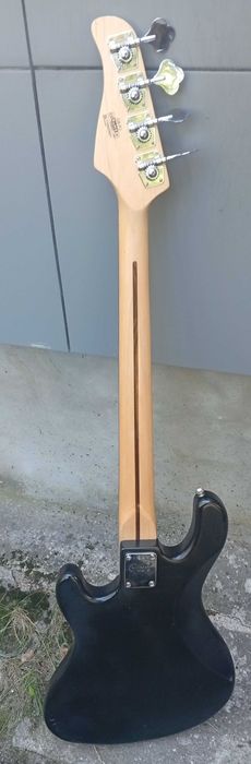 Gitara basowa marki Cort GB-PJ
