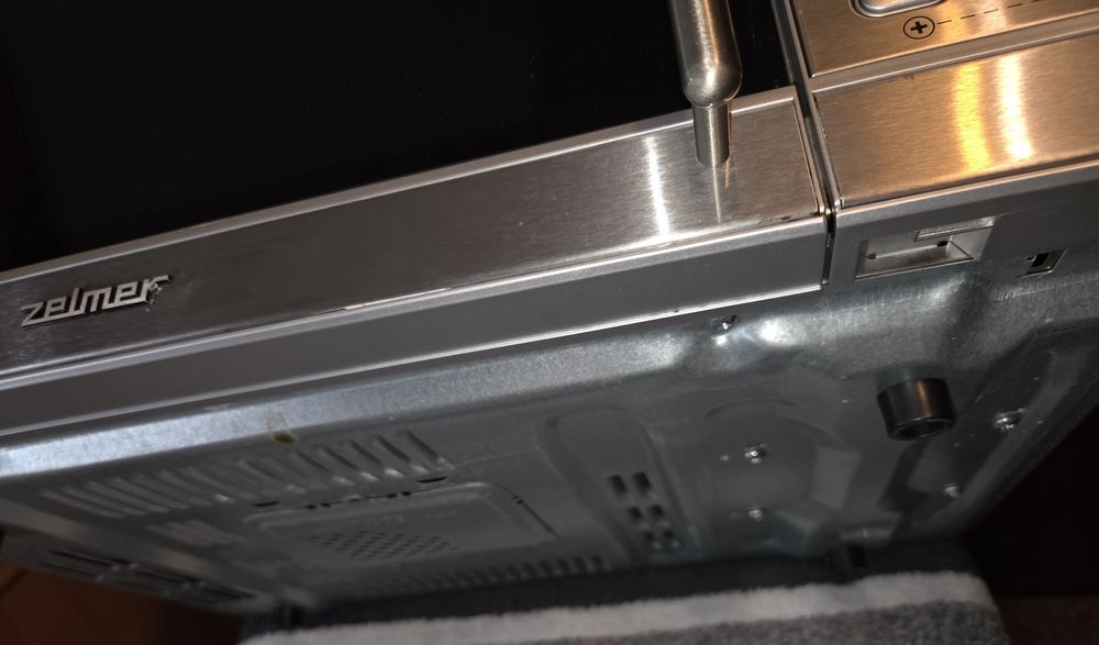 Mikrofalówka Zelmer 29Z012 800W z grillem – sprawna, do naprawy