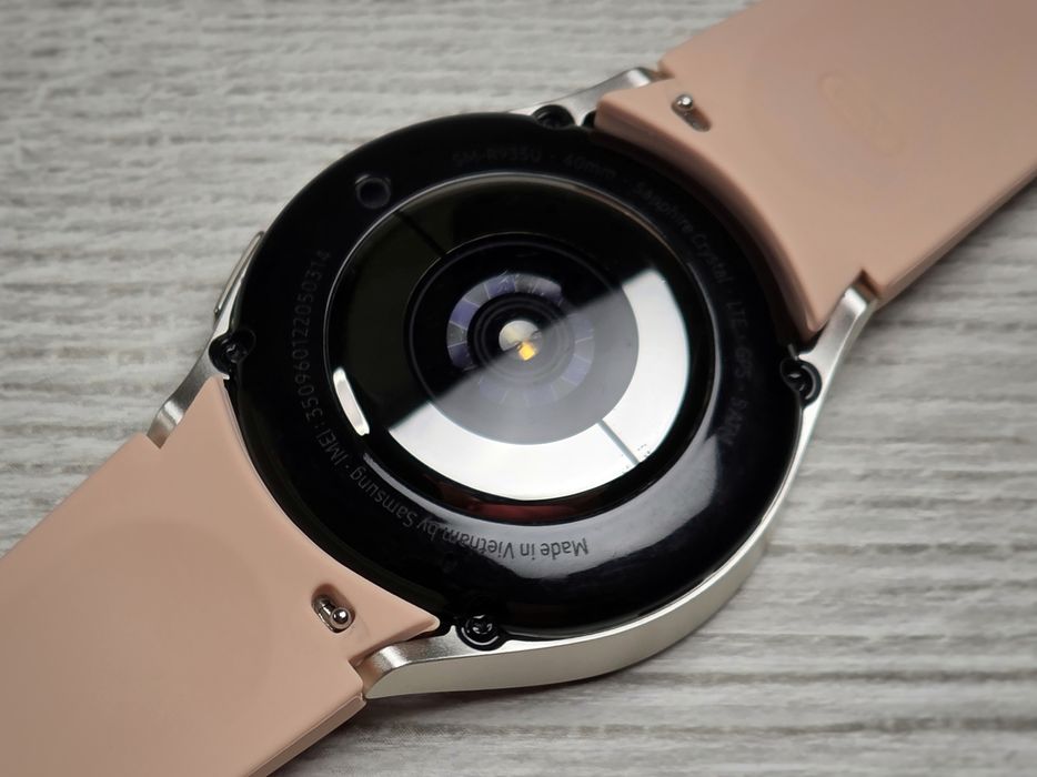 Смарт-годинник Samsung Galaxy Watch6 40mm LTE Gold (SM-R935U)
