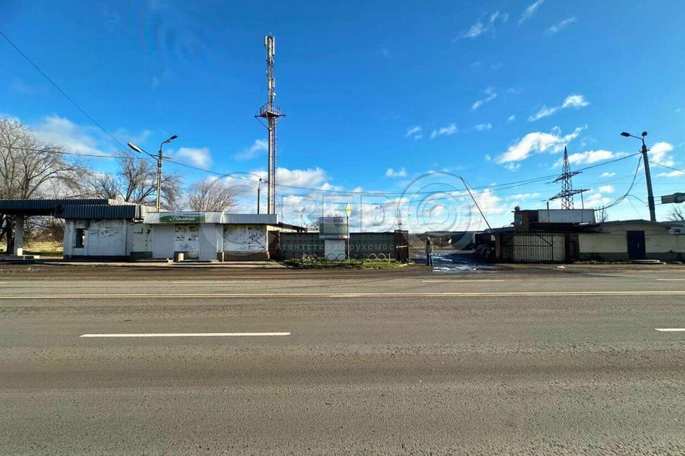 Продаж території, вул. Ньютона, Карачуни.