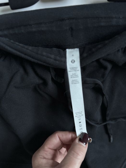 Шорты lululemon 4