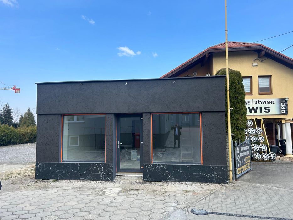 Lokal przy Cieszyńskiej 32 m2.