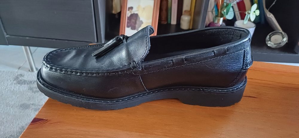 Sapatos pele 100%