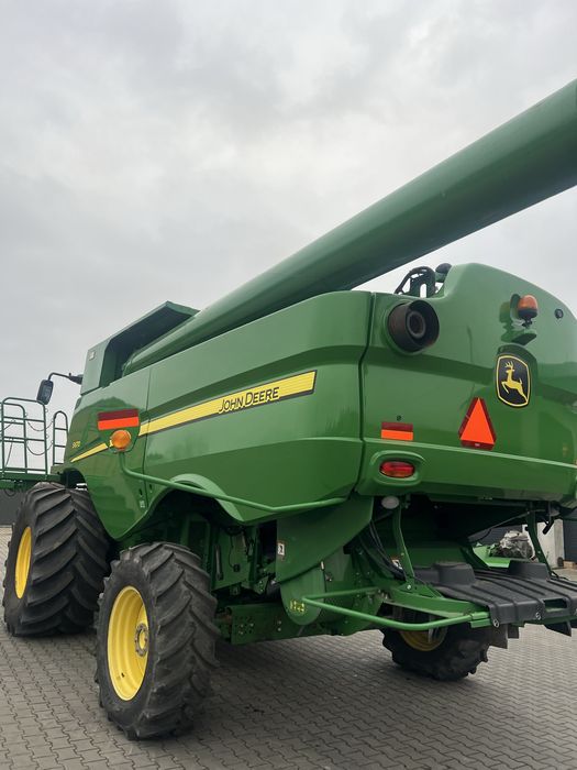 John Deere s670