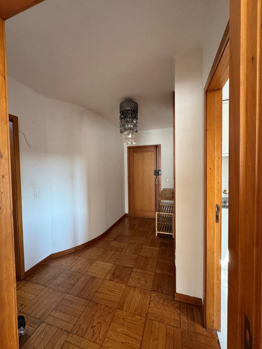 T1 Mobilado com Garagem, Varanda e Elevador – Paranhos (Porto)