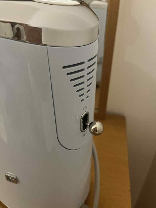 Maquina de fazer sumos da smeg