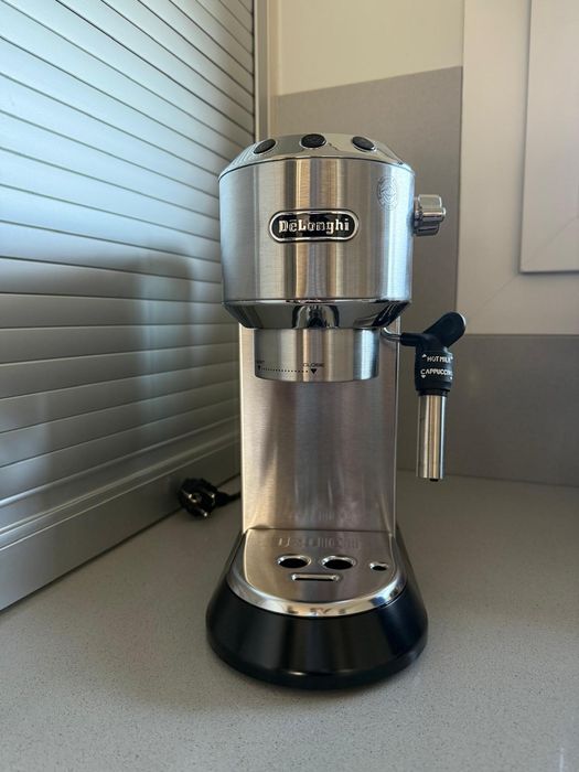 Maquina cafe com moinho