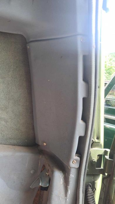 Land Rover Discovery 200 cubby box 150€