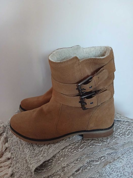Botas bershka como novas