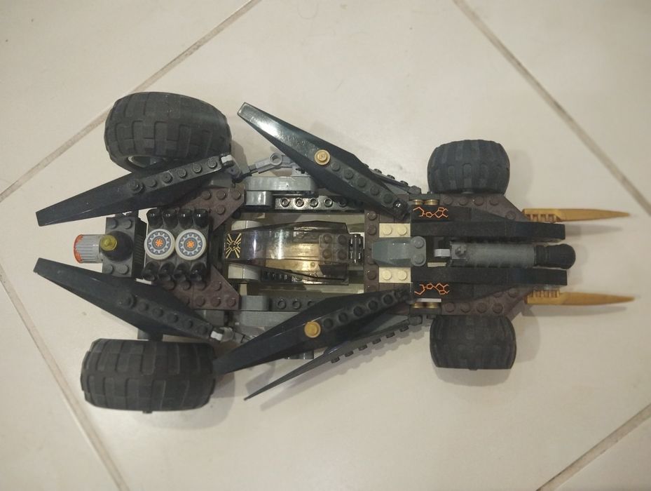 Lego атака Koula 9444