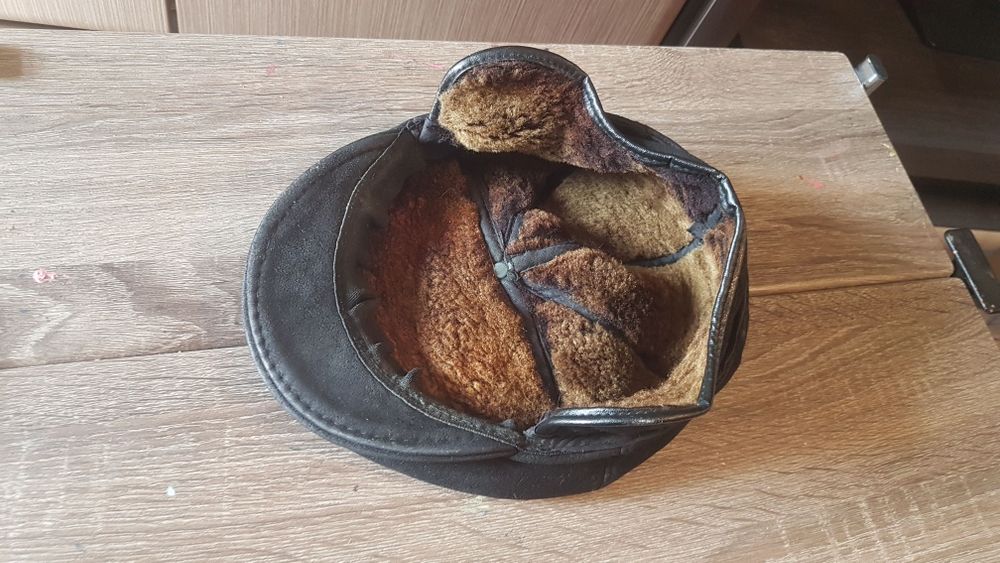 головной убор. кожа. размер XL. ( 60).