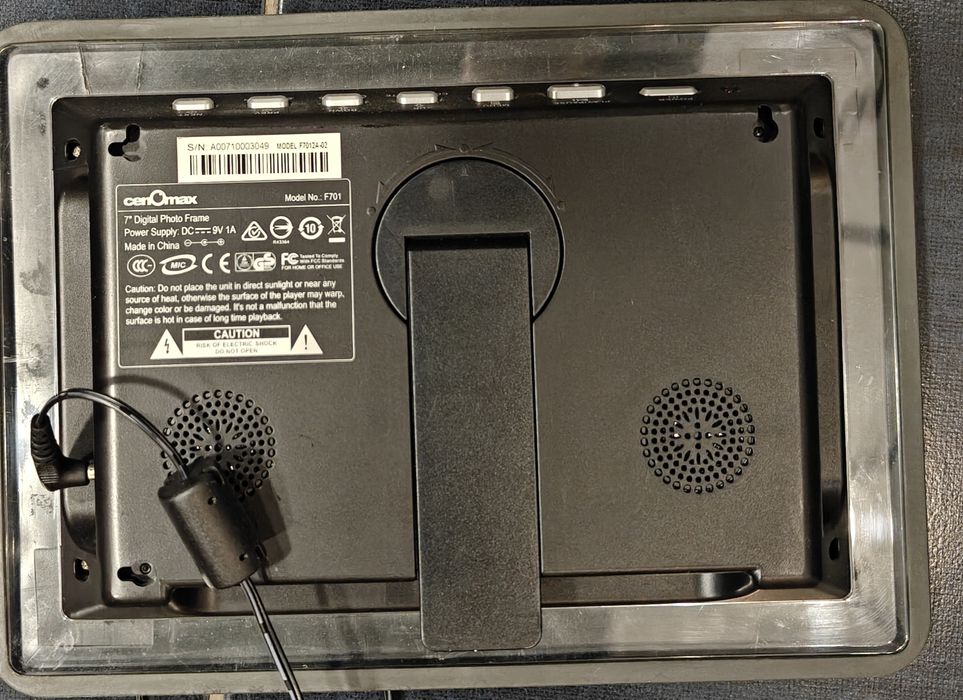 Цифрова фоторамки CenOmax