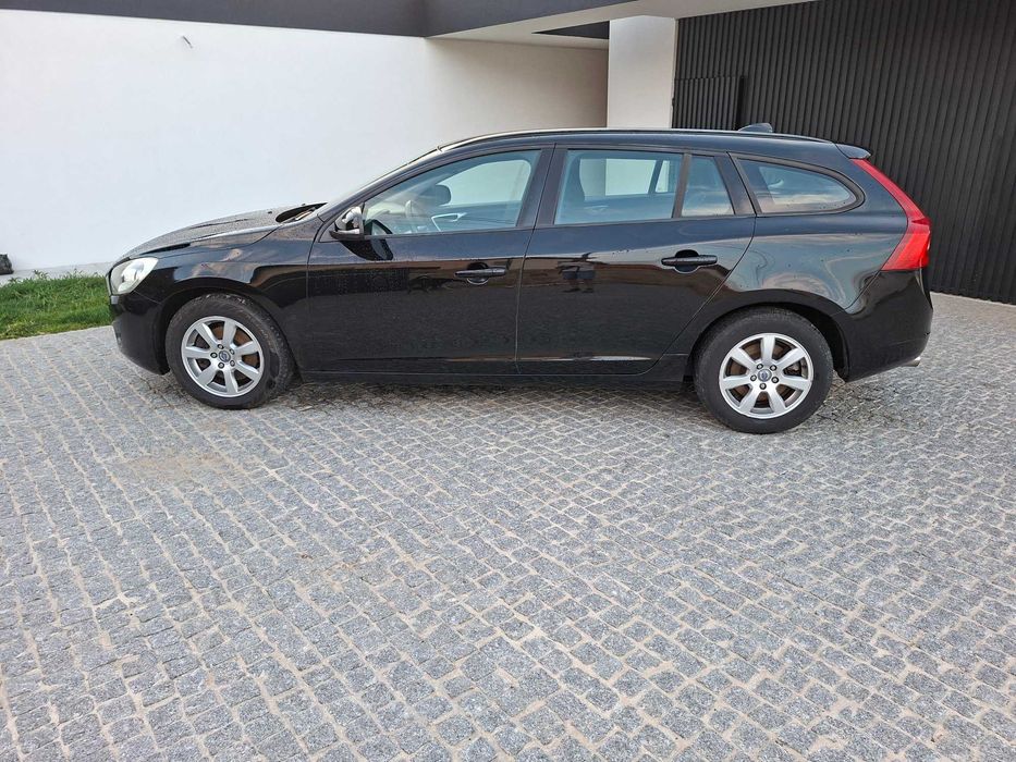 Volvo V60 1.6 D knetic