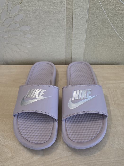 Шльопанці Nike Benassi оригінал розмір 39