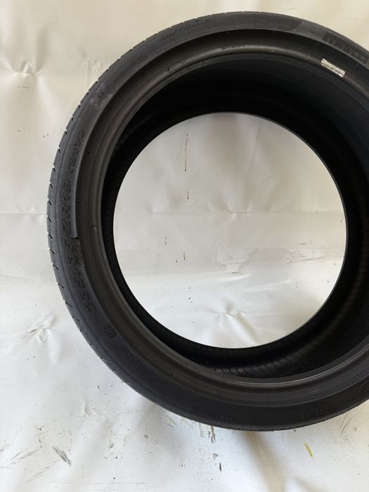 235/35/19 Pirelli P ZERO 91Y