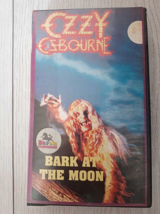 Ozzy Osbourne - kaseta video VHS- Bark at the Moon- Baron