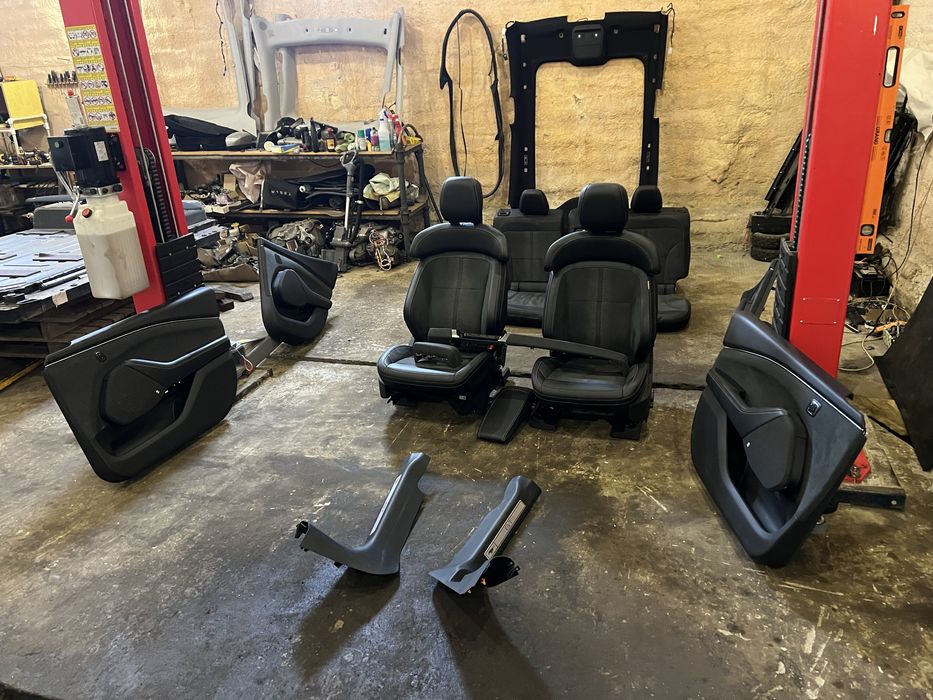 mustang much-e салон GT Perfomance