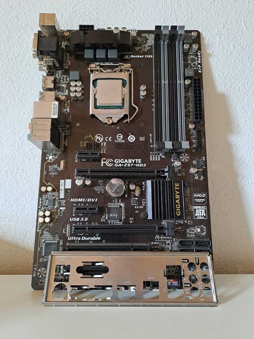 Bundle Intel Core i5-4590K / Motherboard Gigabyte GA-Z97-HD3 LGA 1150