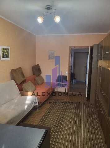 Продаж 2к квартири вул. Лисківська 14. Троєщина. Деснянський р-н