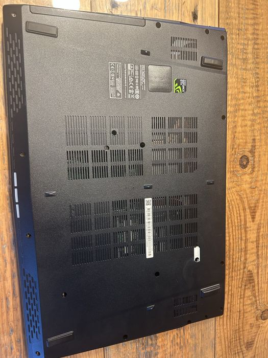 Laptop 17 cali MSI GE 72 6QC Apache